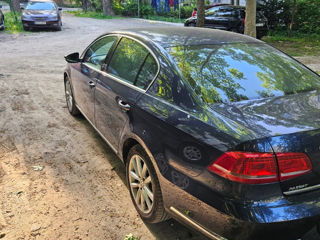 Volkswagen Passat foto 3