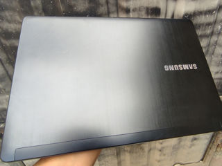 Ультра Бук Samsung NP530U4E foto 3