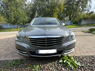 Mercedes E-Class foto 2