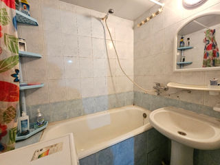 Apartament cu 3 camere, 63 m², Buiucani, Chișinău foto 4