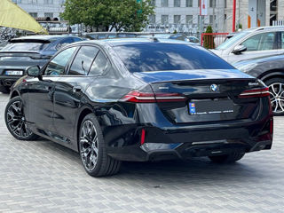 BMW 5 Series foto 3