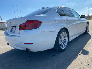 BMW 5 Series foto 2