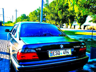 BMW 7 Series foto 4