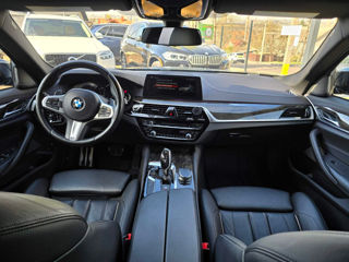 BMW 5 Series foto 12