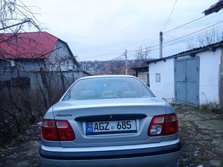 Nissan Almera foto 6