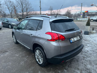 Peugeot 2008 foto 5