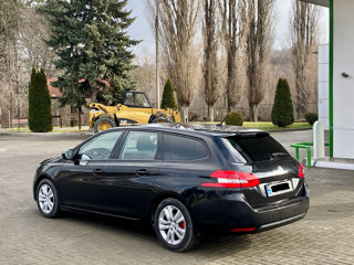 Peugeot 308 foto 4