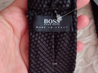 Cravata noua Hugo Boss si Cacharel foto 2
