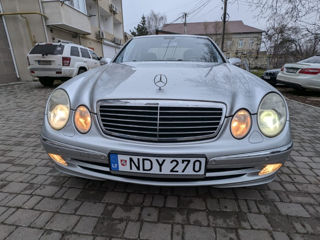 Mercedes E-Class foto 4