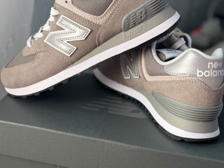 Adidas, New balance foto 2