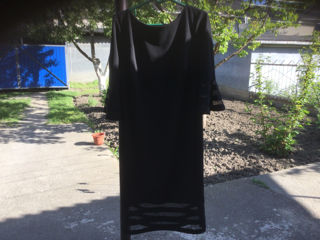 Продаётся платье чёрное тел
