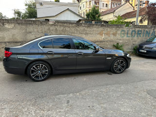 BMW 5 Series foto 4