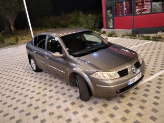 Renault Megane foto 1