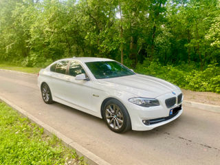 BMW 5 Series foto 1