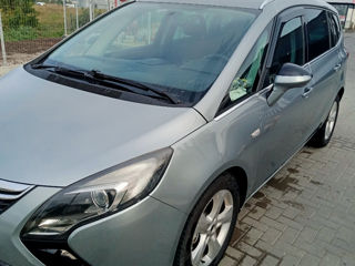 Opel Zafira foto 1