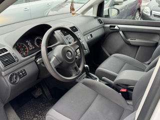 Volkswagen Touran foto 7