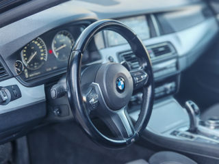 BMW 5 Series foto 10