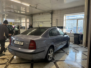 Skoda Superb foto 2