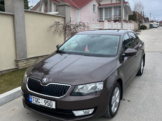 Skoda Octavia foto 1