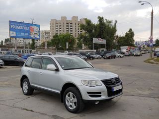 Volkswagen Touareg foto 2