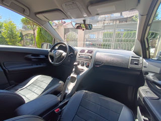 Toyota Auris foto 10