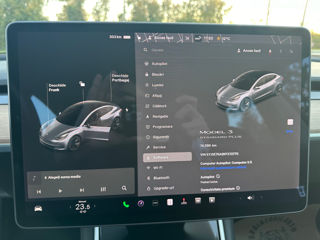 Tesla Model 3 foto 9