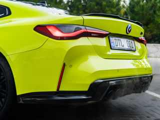 BMW M4 foto 3