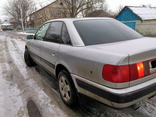 Audi 100 foto 1