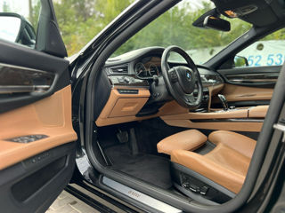 BMW 7 Series foto 7