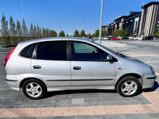 Nissan Almera Tino foto 4