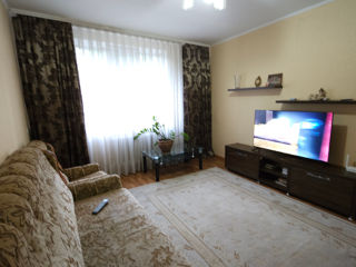 Apartament cu 2 camere, 57 m², Poșta Veche, Chișinău foto 3
