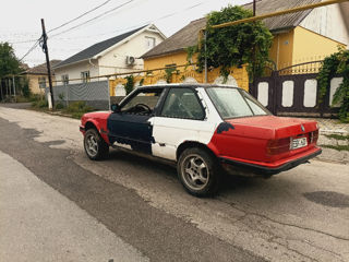 bmw e30 foto 2