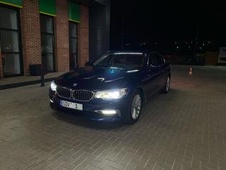 BMW 5 Series foto 4