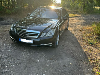 Mercedes E-Class foto 1