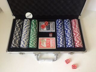 Set de poker покерный набор на 300 фишек в кейсе foto 2