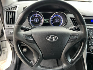 Hyundai Sonata foto 11