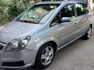 Opel Zafira foto 3