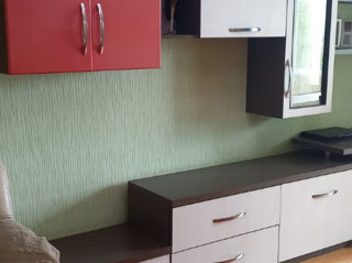 Apartament cu 3 camere, 86 m², Botanica, Chișinău foto 1