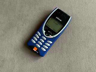 Nokia 8210 foto 9