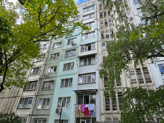 2-комн. кв., 57 м², 4/10 эт.