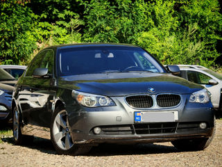 BMW 5 Series foto 1