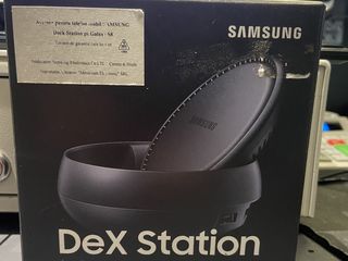 Samsung Multimedia DeX Station (EE-MG950BBRGRU), Black foto 1
