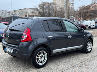 Dacia Sandero foto 4