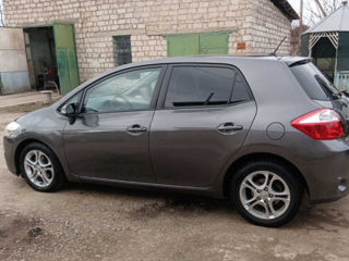 Toyota Auris foto 2