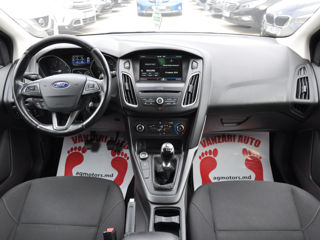 Ford Focus foto 11