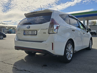 Toyota Prius + foto 4