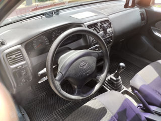 Nissan Almera foto 5