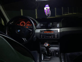 BMW 3 Series foto 7