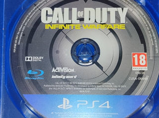 Vând disc PS4 Call Of Duty Infinite Warfare