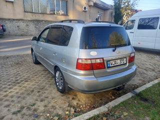 KIA Carens foto 3